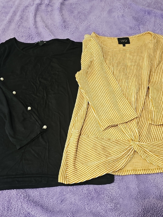 Tops - Womens Size Medium 2 Blouses